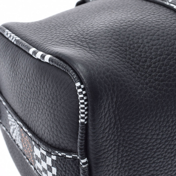 LOUIS VUITTON Distorted Keepall XS Black Leather Shoulder Bag - Picture 6 of 9